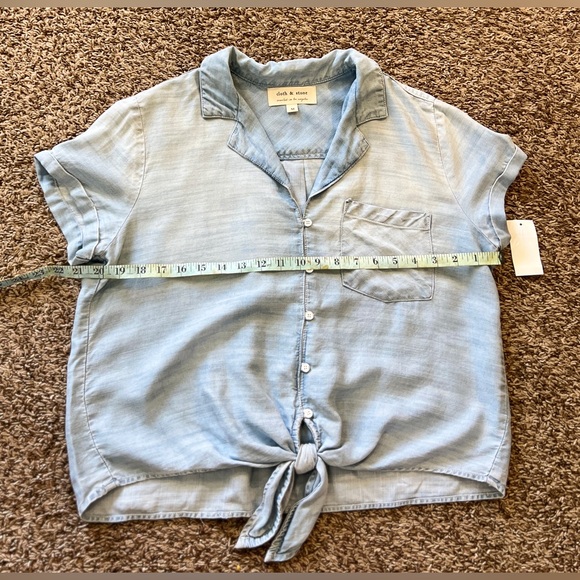 Cloth & Stone Women's Medium S/S Lightweight Button down Chambray Shirt with tie - Picture 3 of 7